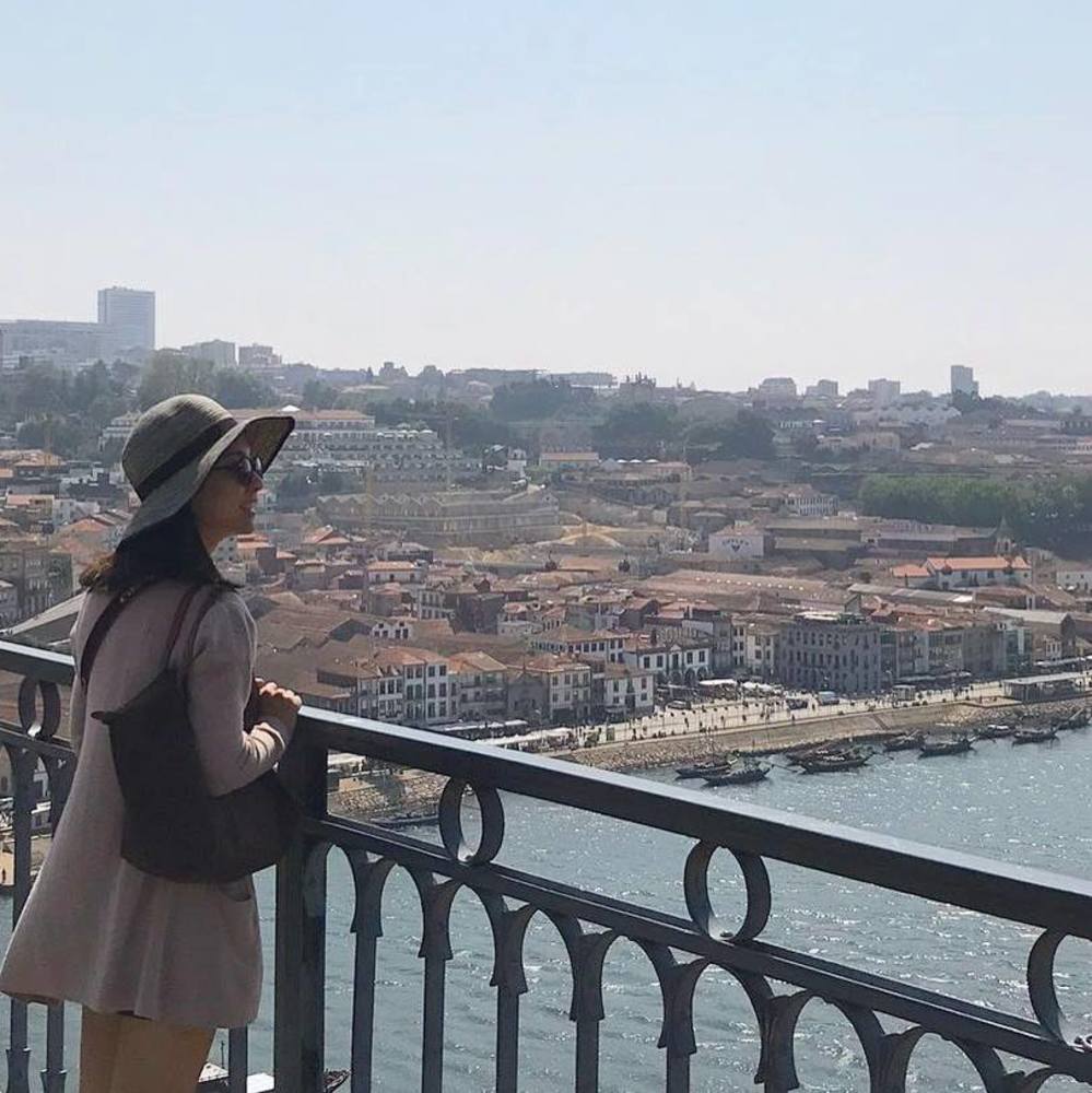 Meet your Posher, Clara